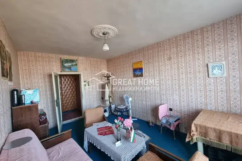 4-bedroom apartment in Tyrgovishte, Varosha