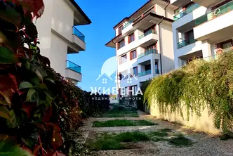 Многостаен апартамент във Варна, Виница