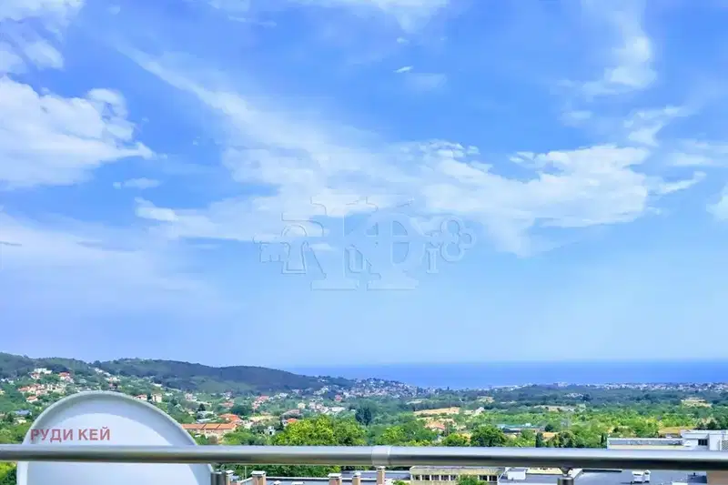 4-bedroom apartment in Varna, Vinica