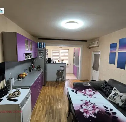 Photo 2 — Four-room apartment with 3 bedrooms in Vladislav Varnenchik, Varna