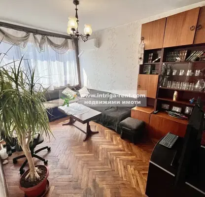 Photo 2 — 4-bedroom apartment in Haskovo, Voevodski