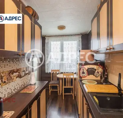 Снимка 4 — Многостаен апартамент във Варна, Възраждане 1