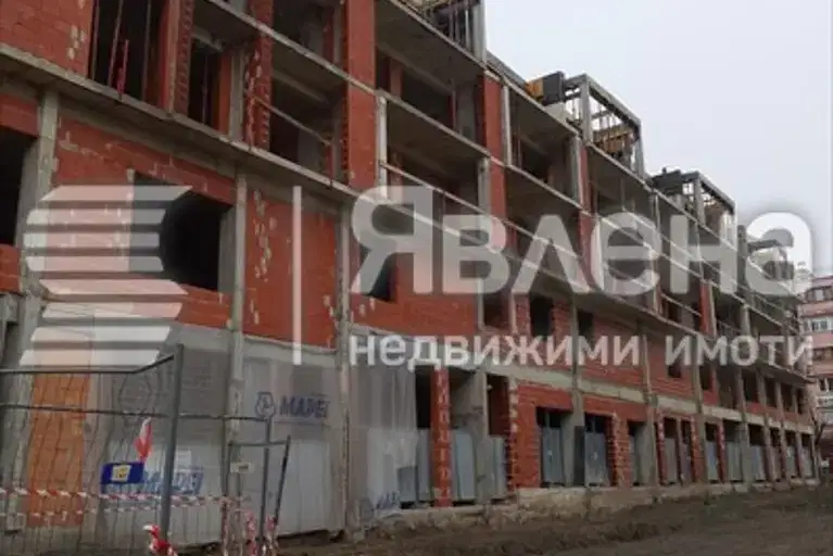 Многостаен апартамент в Бургас, Възраждане
