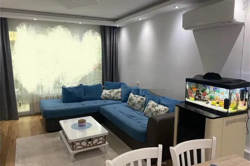 4-bedroom apartment in Kyrdjali, Vyzrojdenci