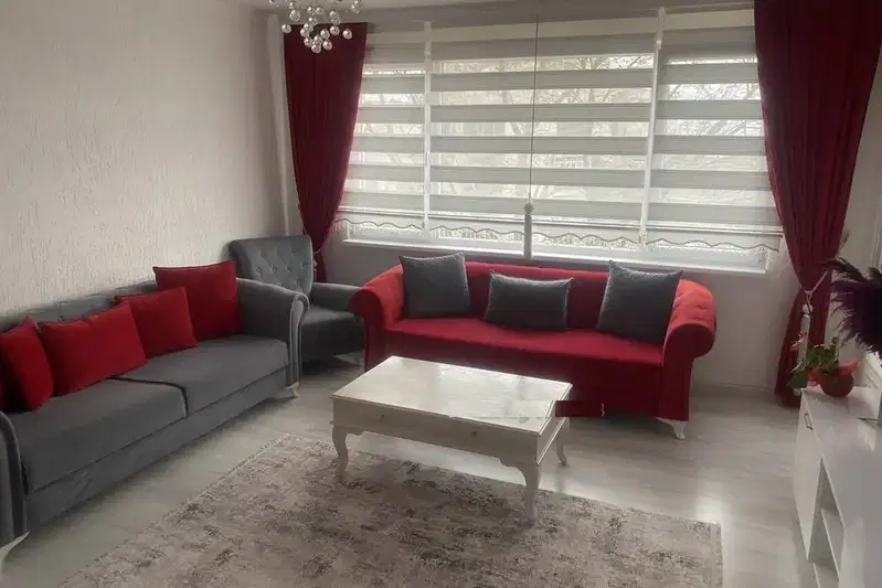 4-bedroom apartment in Kyrdjali, Vyzrojdenci
