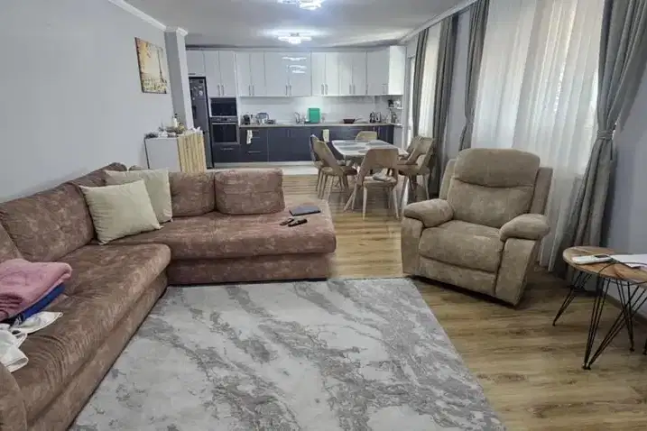 Просторен 4-стаен апартамент в Кърджали, Възрожденци с две тераси