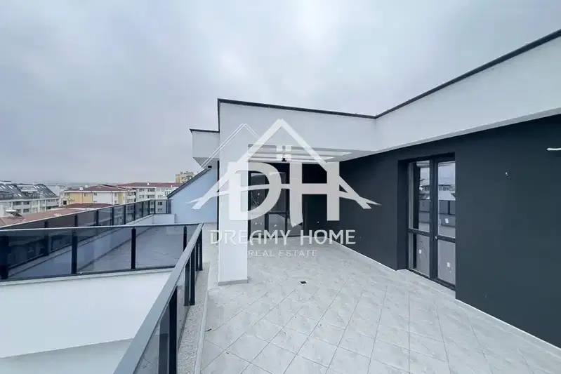 4-bedroom apartment in Kyrdjali, Vyzrojdenci