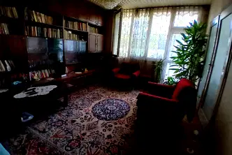 Многостаен апартамент в Търговище, Запад 1