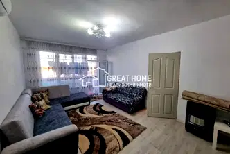 Многостаен апартамент в Търговище, Запад 3