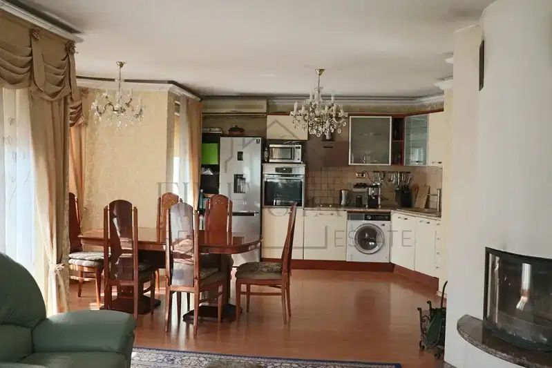 4-bedroom apartment in Varna, Zimno Kino Trakiya