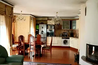 Многостаен апартамент във Варна, Зимно кино Тракия