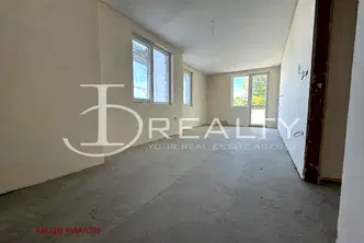 Многостаен апартамент в Бургас, Несебър