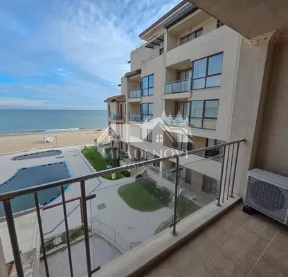 Photo 2 — 4-room apartment with sea view in Obzor, gated complex