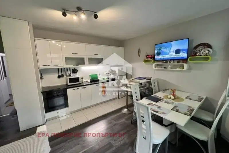 4-bedroom apartment in Oblast Burgas, Pomorie