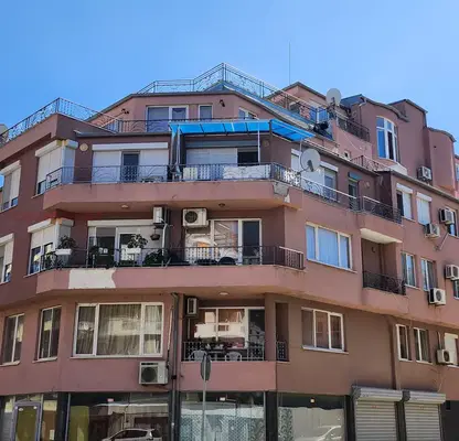 Снимка 2 — Многостаен апартамент в Бургас, Поморие