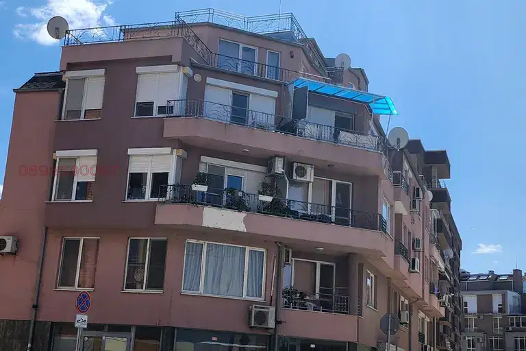4-bedroom apartment in Oblast Burgas, Pomorie