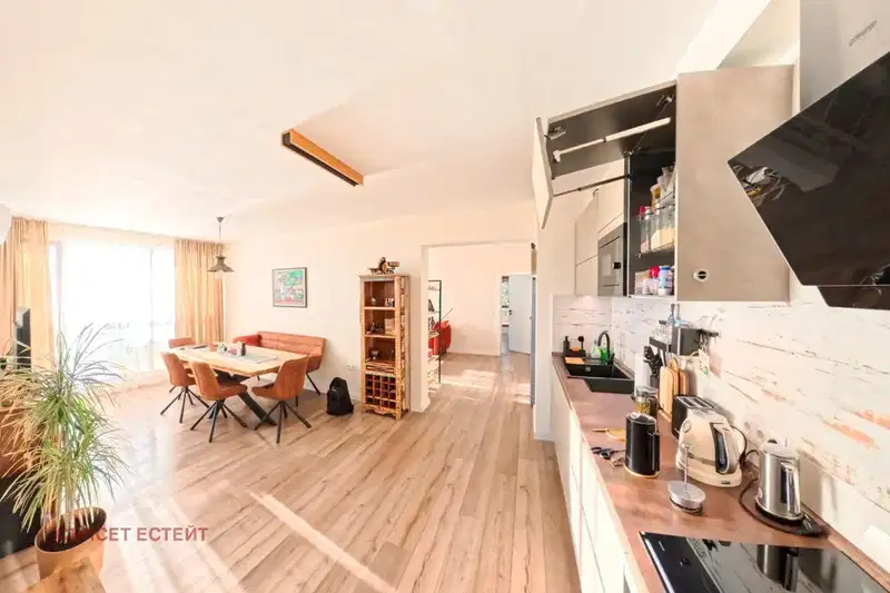 4-bedroom apartment in Oblast Burgas, Pomorie