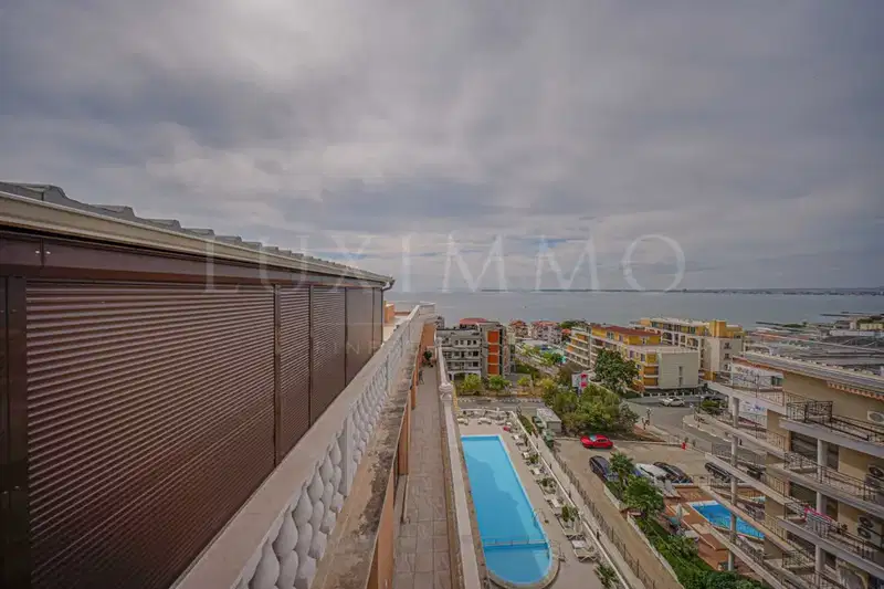 Многостаен апартамент в Бургас, Свети Влас