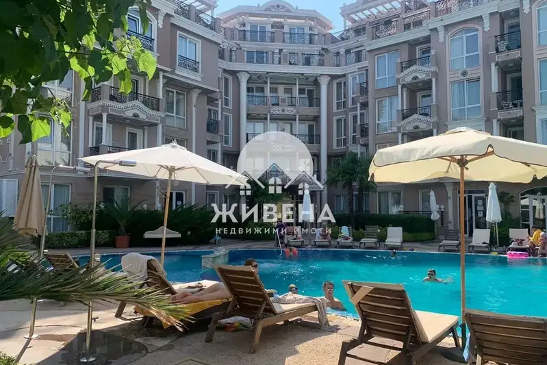 Многостаен апартамент в Бургас, к.к. Слънчев бряг