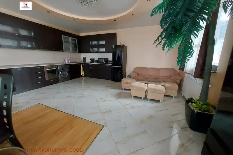 4-bedroom apartment in Oblast Pernik, Kondofrei