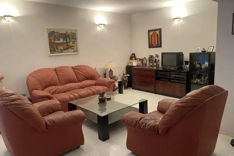 4-bedroom apartment in Plovdiv, Karlovo