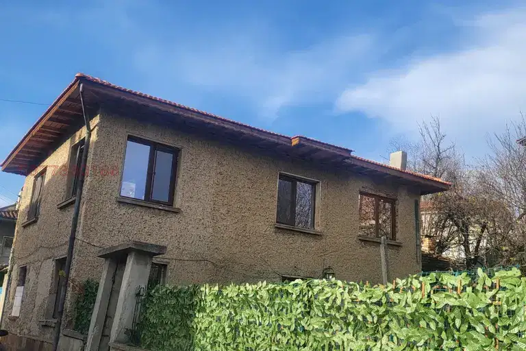 4-bedroom apartment in Oblast Sliven, Kotel