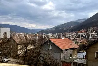 Многостаен апартамент в София, Своге