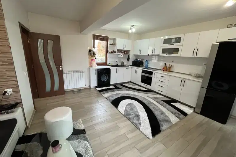 4-bedroom apartment in Oblast Stara Zagora, Kazanlyk