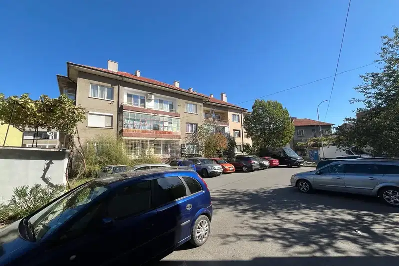 4-bedroom apartment in Oblast Stara Zagora, Kazanlyk