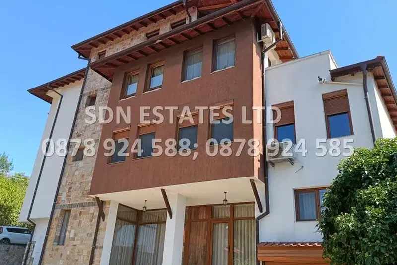 4-bedroom apartment in Oblast Stara Zagora, Kazanlyk