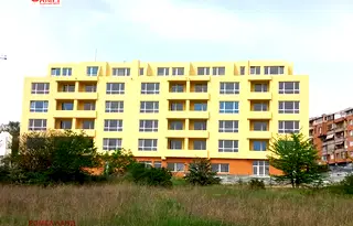 Двустаен апартамент в Кайсиева ина