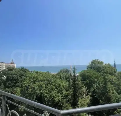 Снимка 4 — Двустаен апартамент с морска панорама в Златни пясъци