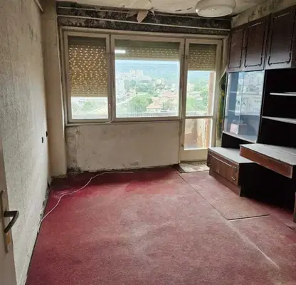 Снимка 3 — Двустаен апартамент в Шумен, 5-ти полк