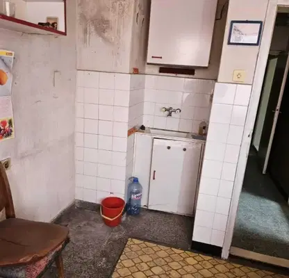 Снимка 4 — Двустаен апартамент в Шумен, 5-ти полк