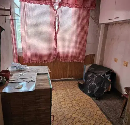 Снимка 5 — Двустаен апартамент в Шумен, 5-ти полк