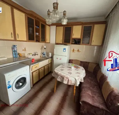 Снимка 3 — Двустаен апартамент в Шумен, 5-ти полк