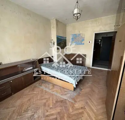 Снимка 2 — Двустаен апартамент в Шумен, 5-ти полк