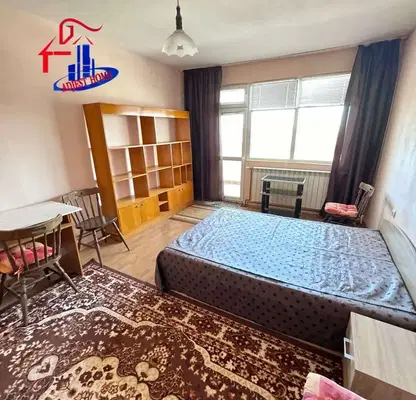 Снимка 4 — Двустаен апартамент в Шумен, 5-ти полк