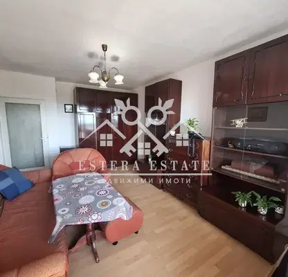 Снимка 3 — Двустаен апартамент в Шумен, 5-ти полк
