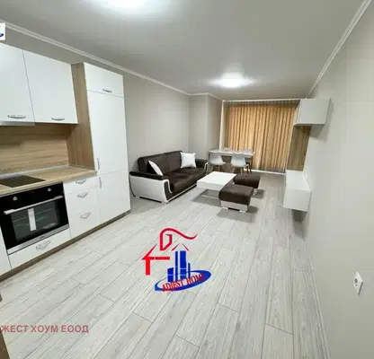 Снимка 2 — Двустаен апартамент в Шумен, 5-ти полк