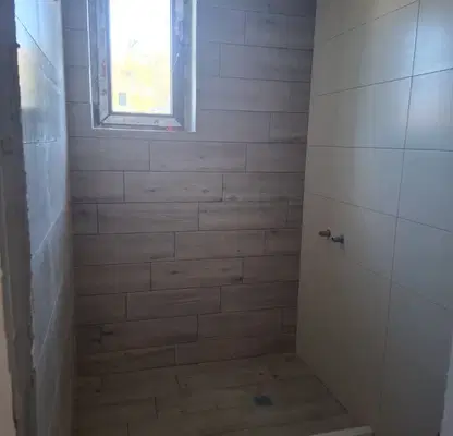 Снимка 4 — Двустаен апартамент в Шумен, 5-ти полк