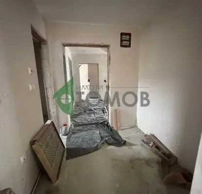 Снимка 5 — Двустаен апартамент в Шумен, 5-ти полк