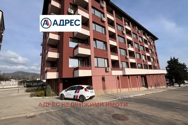 Двустаен апартамент в Стара Загора, Аязмото