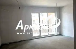 Двустаен апартамент с тераса и паркомясто в Беломорски, Пловдив