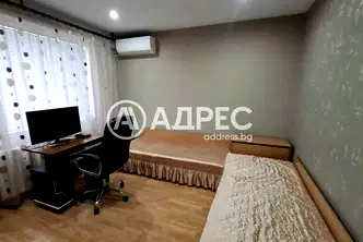 Двустаен апартамент в Габрово, Бичкиня