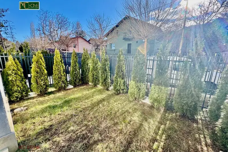 Двустаен апартамент с двор в Бояна, София