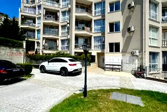 Двустаен апартамент във Варна, Бриз