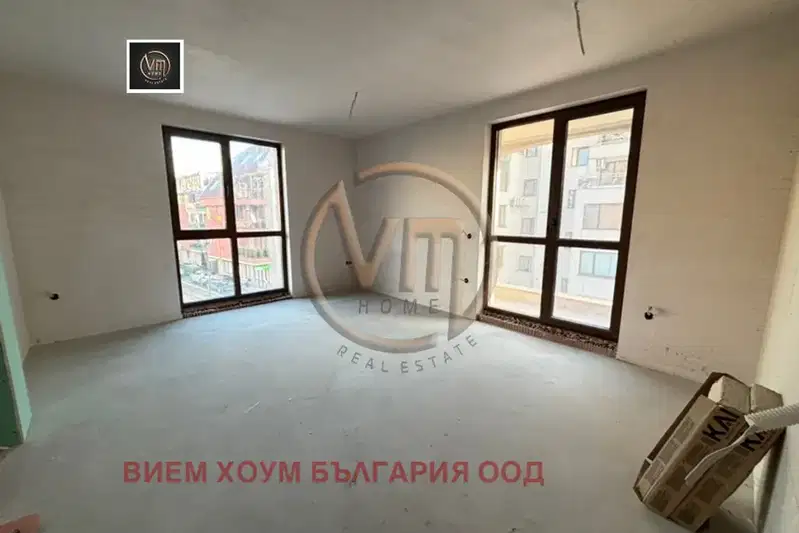 Двустаен апартамент във Варна, Бриз