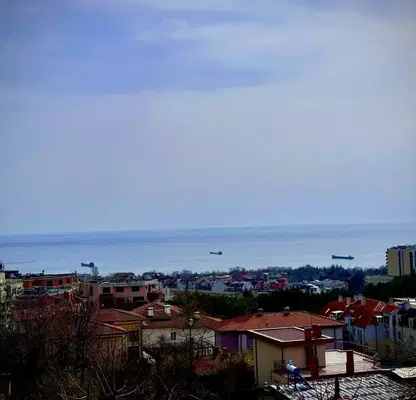 Снимка 2 — Двустаен апартамент във Варна, Бриз
