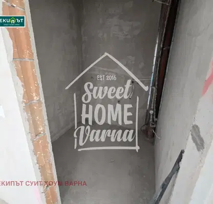 Снимка 4 — Двустаен апартамент във Варна, Бриз